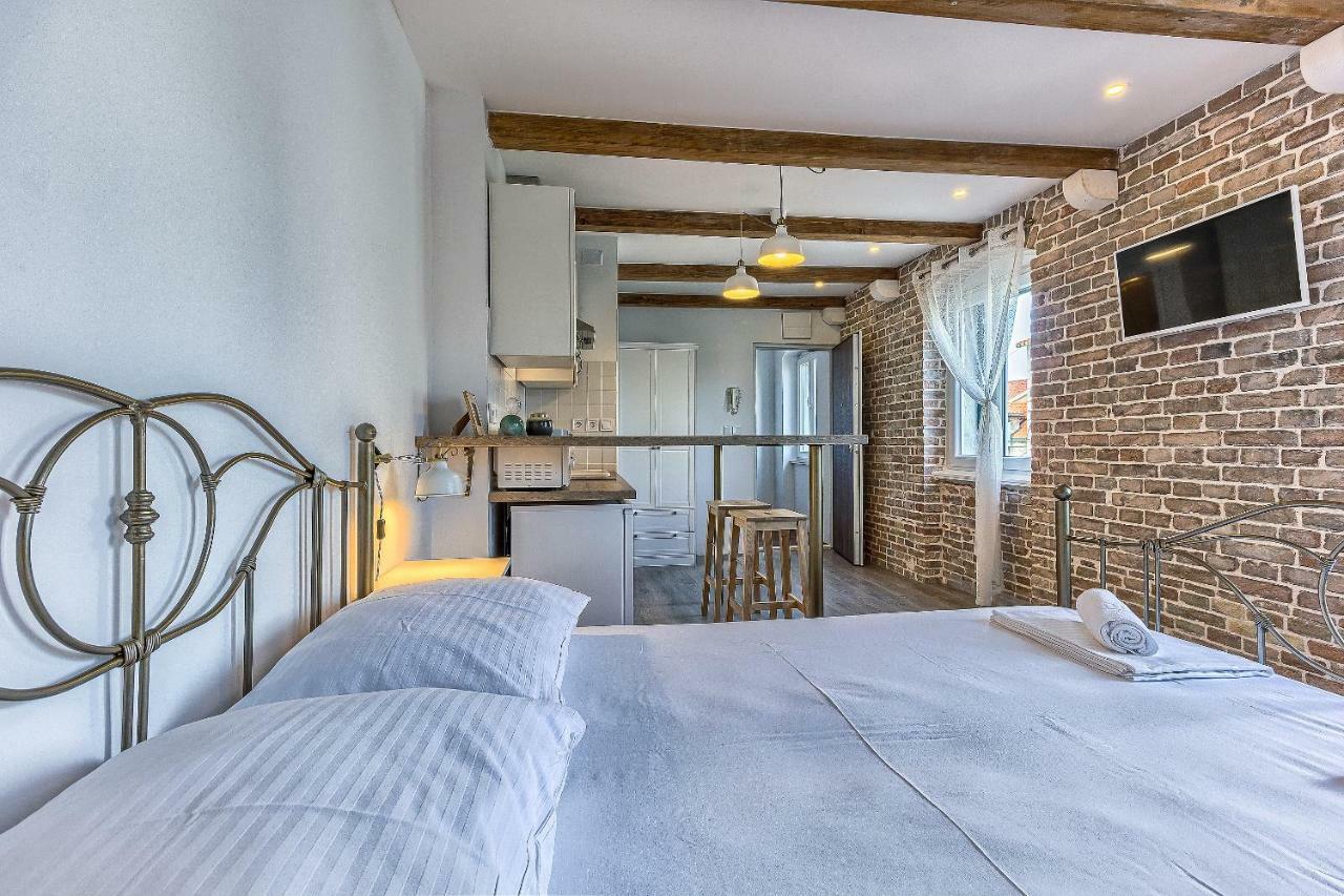 Charming Studio Apartment 斯普利特 外观 照片