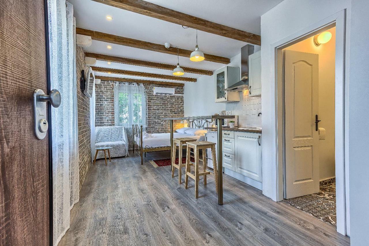 Charming Studio Apartment 斯普利特 外观 照片