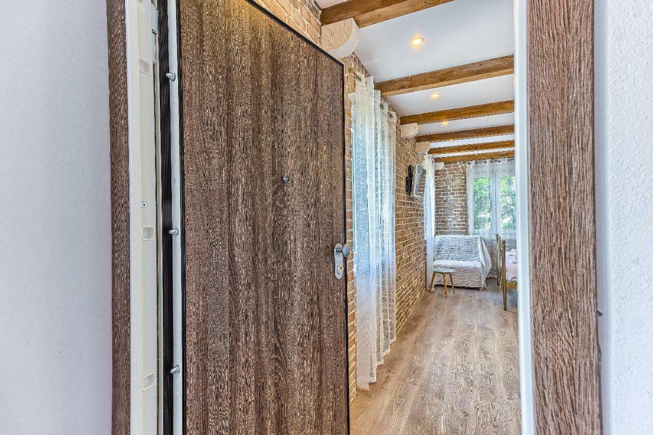 Charming Studio Apartment 斯普利特 外观 照片